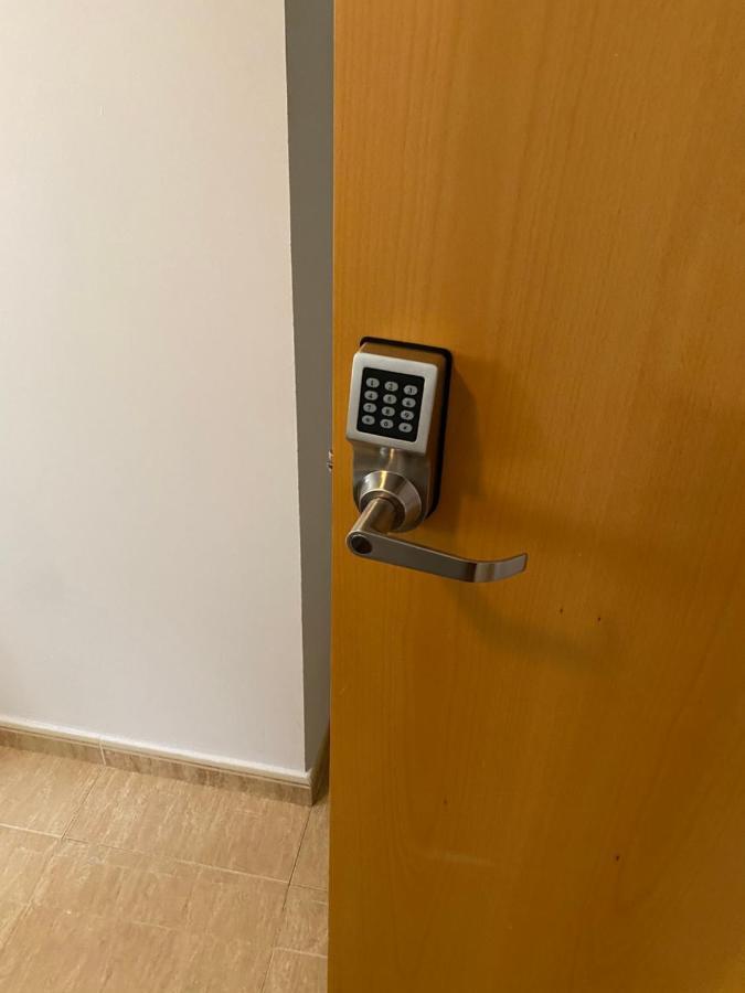 ולנסיה Habitacion Doble In My Apartament At The Beach מראה חיצוני תמונה
